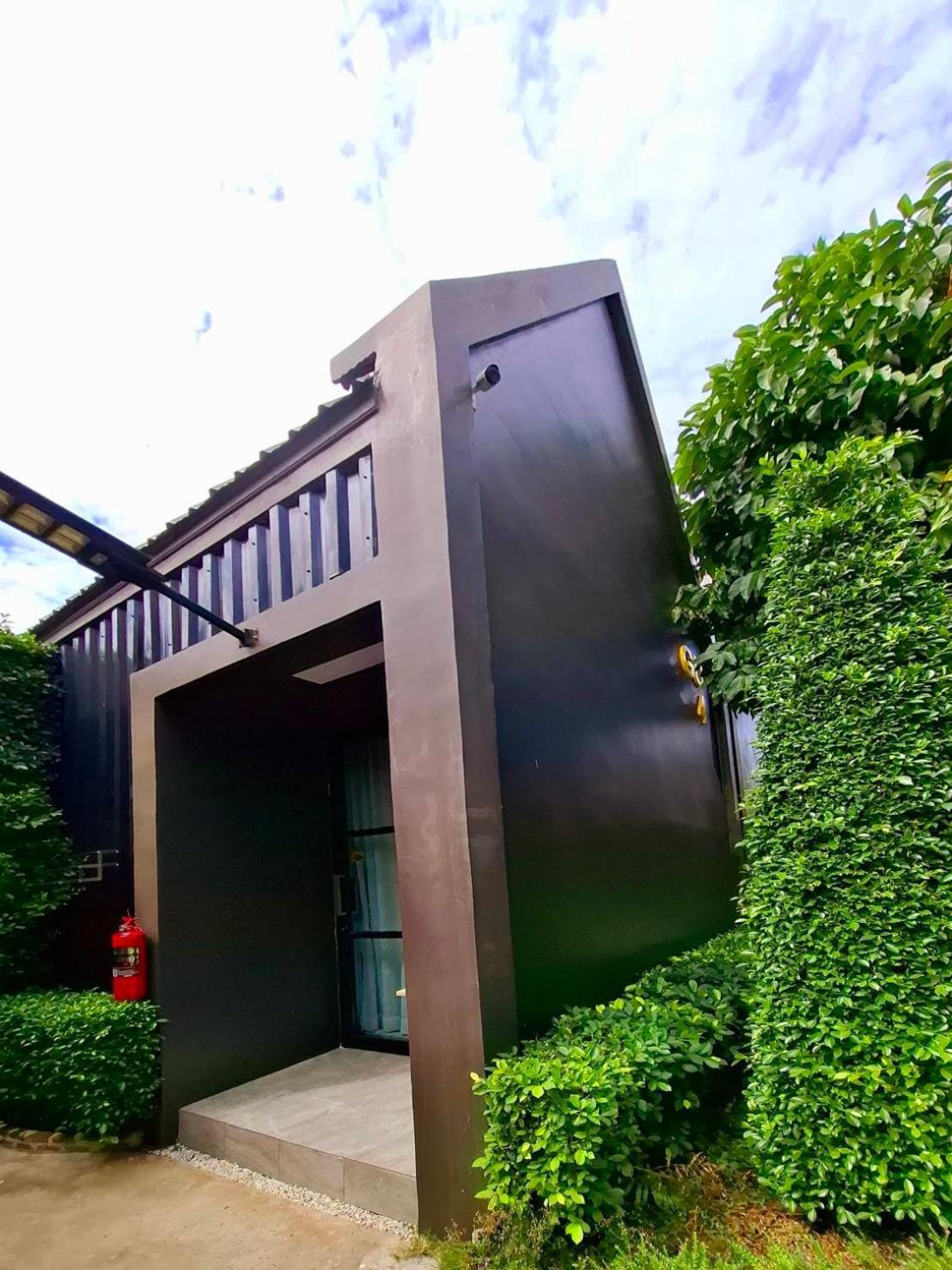 Sawasdee​ Buriram​ Resort Exterior photo