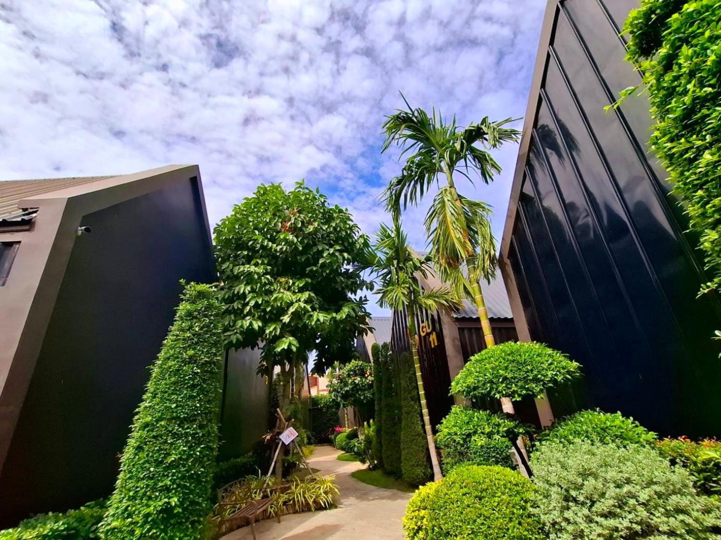 Sawasdee​ Buriram​ Resort Exterior photo