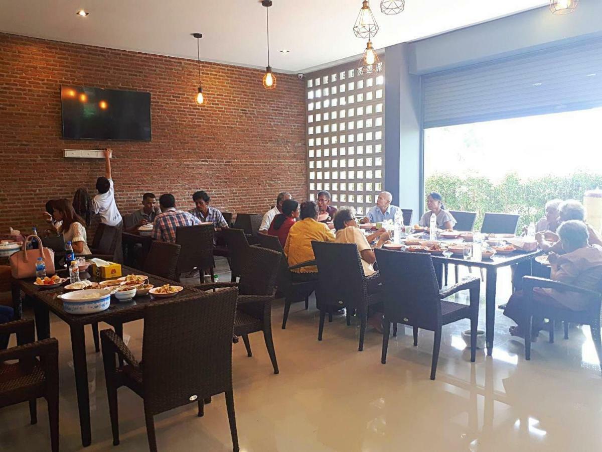Sawasdee​ Buriram​ Resort Exterior photo